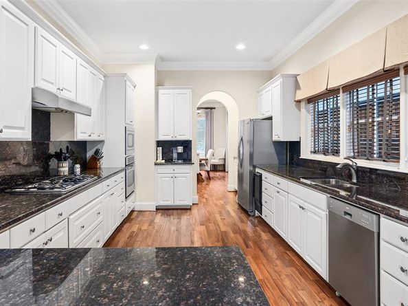 3637  Crestline Road , Fort Worth Texas 76107