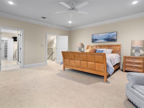 3637  Crestline Road , Fort Worth Texas 76107