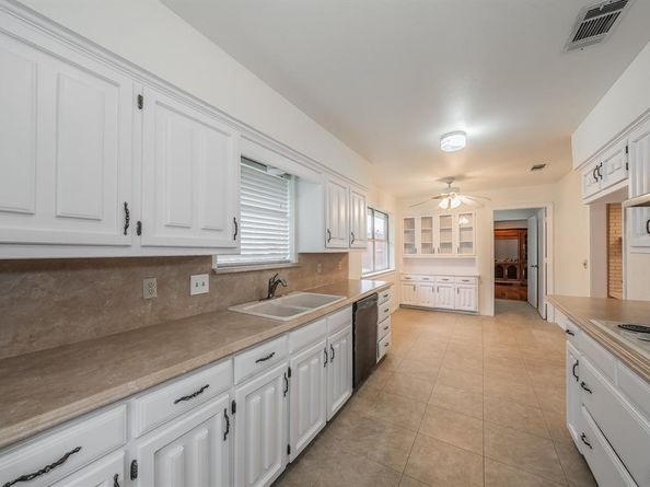 2221  Vickers Drive , Plano Texas 75075