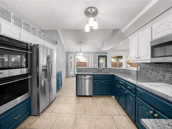 2215  Cimarron Road , McKinney Texas 75072