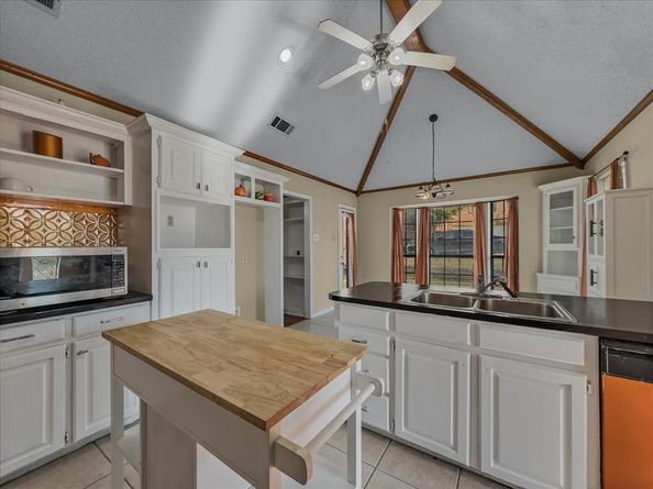 1821  Montauk Way , DeSoto Texas 75115