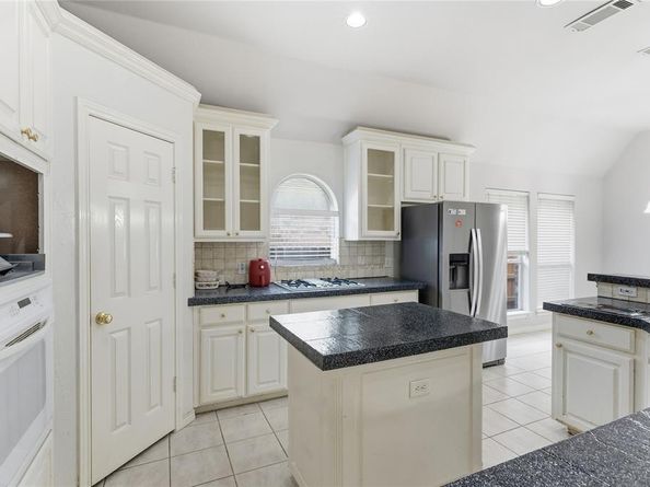 2505  Timber ridge Drive , Garland Texas 75044