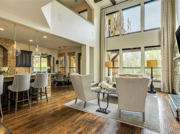 2104  University Club Drive , Austin Texas 78732