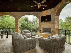 2104  University Club Drive , Austin Texas 78732