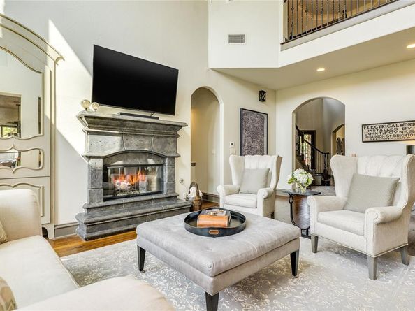 2104  University Club Drive , Austin Texas 78732