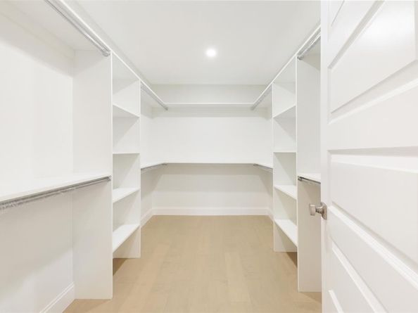 2707  Quail Ridge Drive , Carrollton Texas 75006