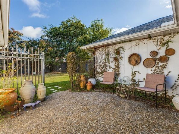 9743  Trevor Drive , Dallas Texas 75243