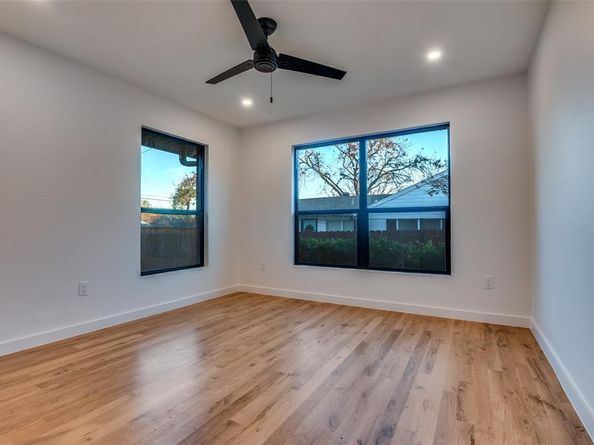 514  Aqua Drive , Dallas Texas 75218