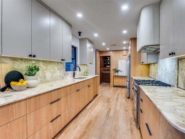 514  Aqua Drive , Dallas Texas 75218