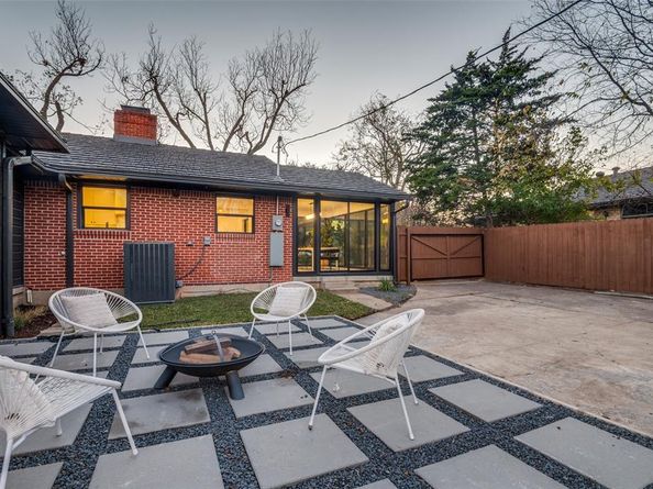 514  Aqua Drive , Dallas Texas 75218