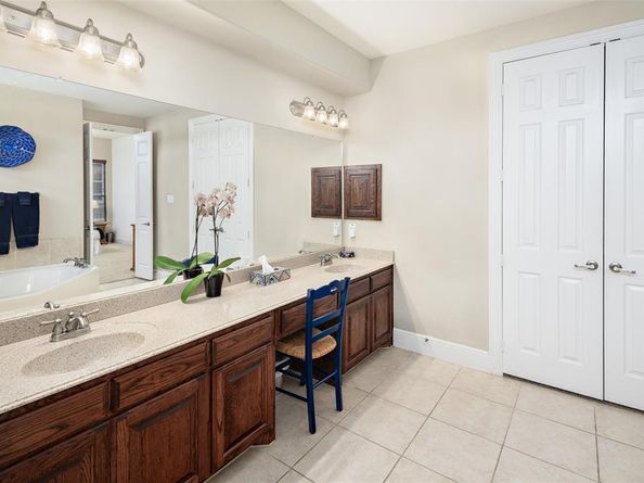 2801  Meadow Ridge Drive , Prosper Texas 75078