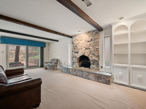 905  Live Oak Lane , Arlington Texas 76012