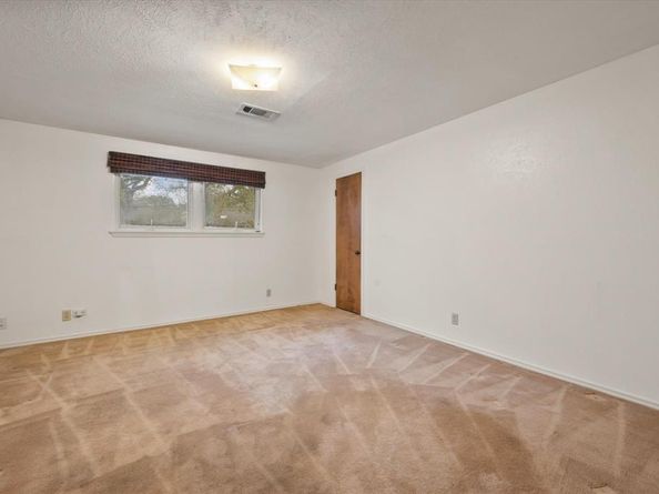 905  Live Oak Lane , Arlington Texas 76012