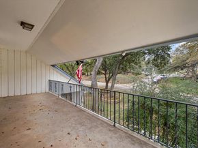 905  Live Oak Lane , Arlington Texas 76012