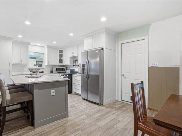 3904  Lakewood Drive , Lake Worth Texas 76135