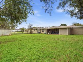 3904  Lakewood Drive , Lake Worth Texas 76135