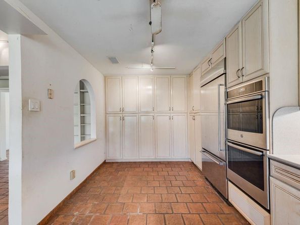 6639  Winterwood Lane , Dallas Texas 75248