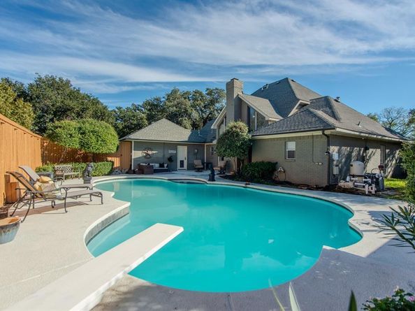 1002  Nottingham Drive , Carrollton Texas 75007