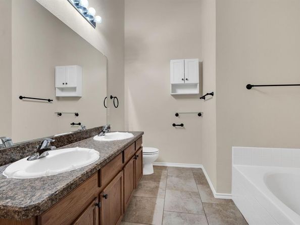 2755  Sun Rise Lane , Grand Prairie Texas 75052