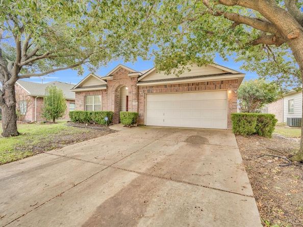 2755  Sun Rise Lane , Grand Prairie Texas 75052