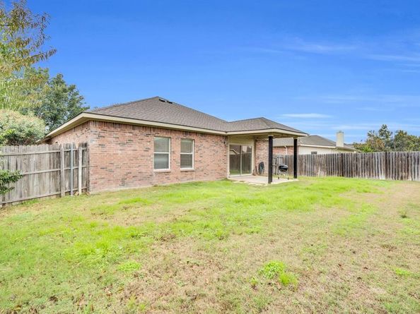 2755  Sun Rise Lane , Grand Prairie Texas 75052