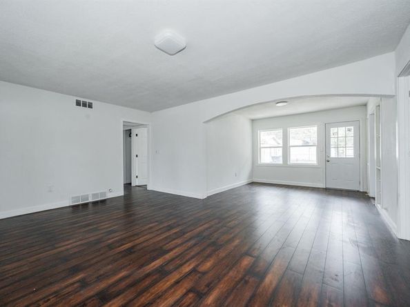 2426  Salerno Drive , Dallas Texas 75224