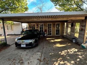 2577  22nd Street , Fort Worth Texas 76106