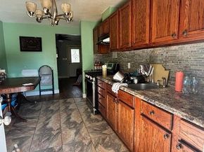 2577  22nd Street , Fort Worth Texas 76106