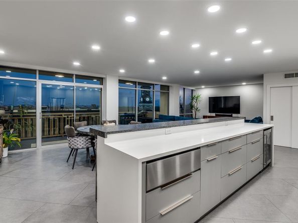 6211 W Northwest Highway  601, Dallas Texas 75225