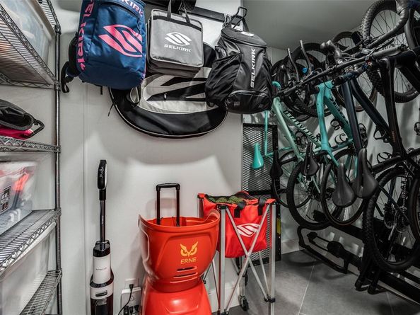 6211 W Northwest Highway  601, Dallas Texas 75225