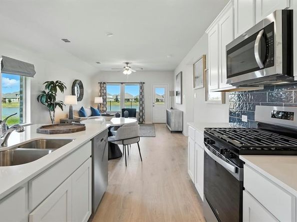 3513  Bar Claims Street , Aubrey Texas 76227