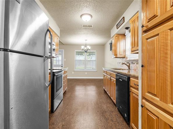 1245 N Knowles Drive , Saginaw Texas 76179