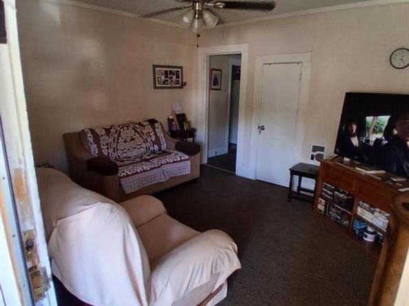 1015 E Morphy Street , Fort Worth Texas 76104