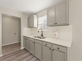 1503  Vermont Avenue , Dallas Texas 75216