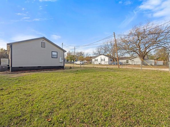 1503  Vermont Avenue , Dallas Texas 75216