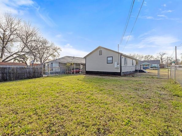 1503  Vermont Avenue , Dallas Texas 75216