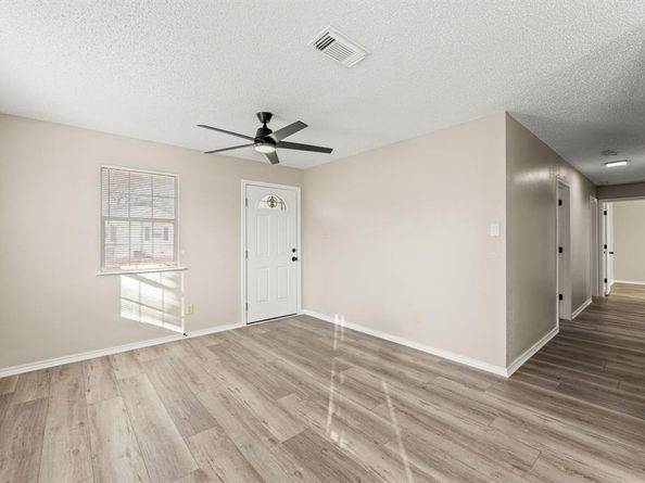 1503  Vermont Avenue , Dallas Texas 75216