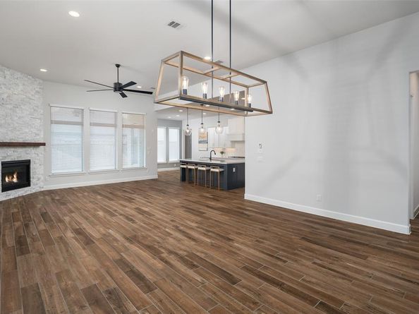 908  Bridle Path Parkway , Aubrey Texas 76227