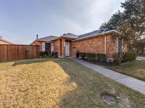 218  Streamside Drive , DeSoto Texas 75115