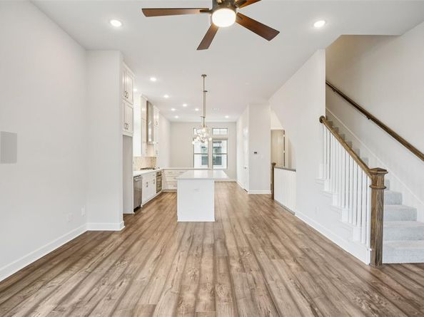 5337  Laurel Branch Drive , Dallas Texas 75209