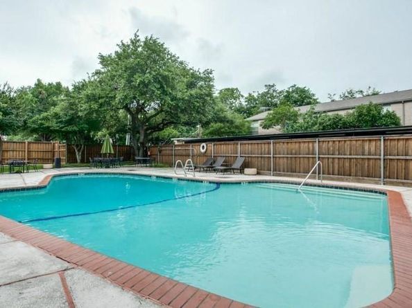 7506 W Northwest Highway  9, Dallas Texas 75225