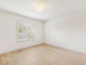 7506 W Northwest Highway  9, Dallas Texas 75225