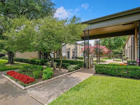 7506 W Northwest Highway  9, Dallas Texas 75225