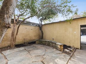 7506 W Northwest Highway  9, Dallas Texas 75225