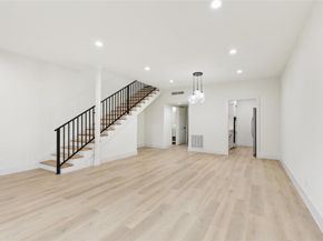 7506 W Northwest Highway  9, Dallas Texas 75225