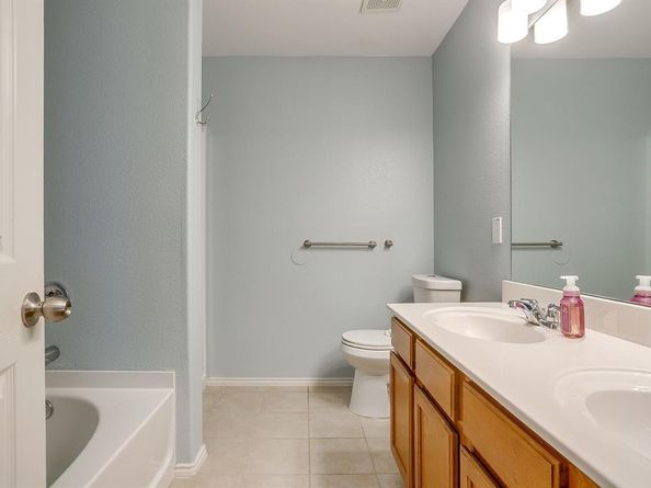 305  Chalkstone Drive , Fort Worth Texas 76131