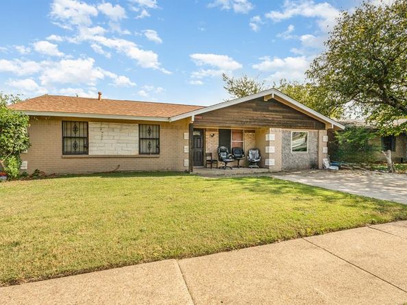 3462  Pebbleshores Drive , Dallas Texas 75241