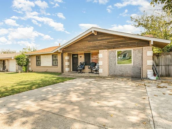 3462  Pebbleshores Drive , Dallas Texas 75241
