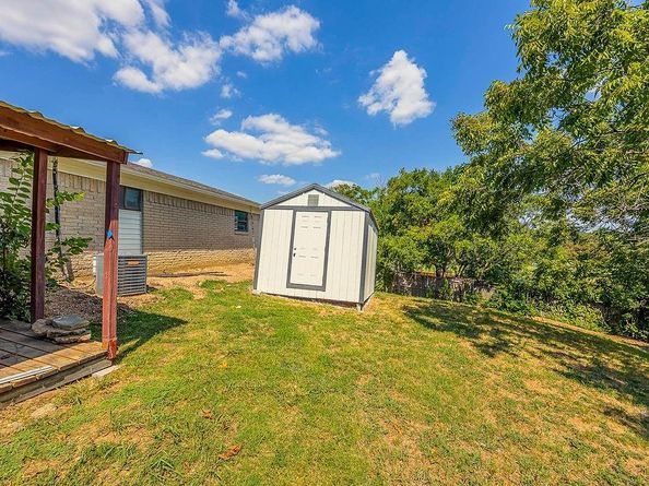 1202  Ryan Avenue , Carrollton Texas 75006