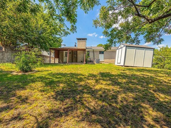 1202  Ryan Avenue , Carrollton Texas 75006